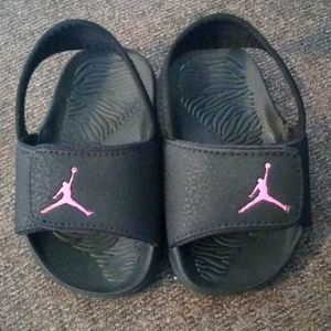 COPY - Jordan, 6C, Black/Rush Pink